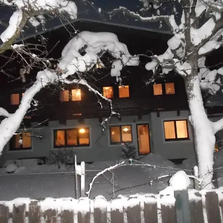 Fred Apartment *